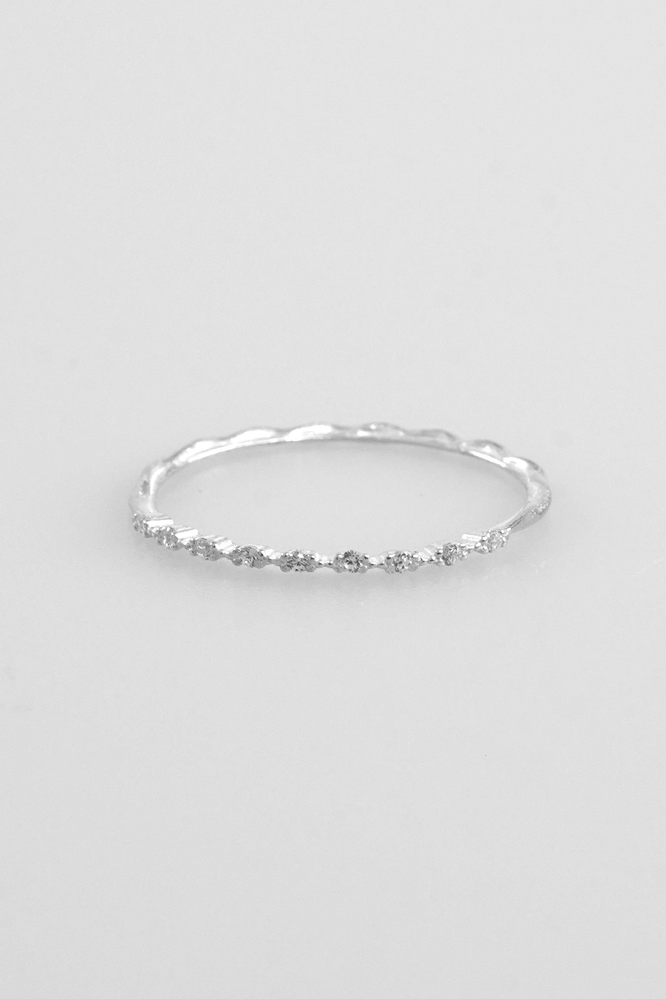 Circular Cubic Twist Line Ring