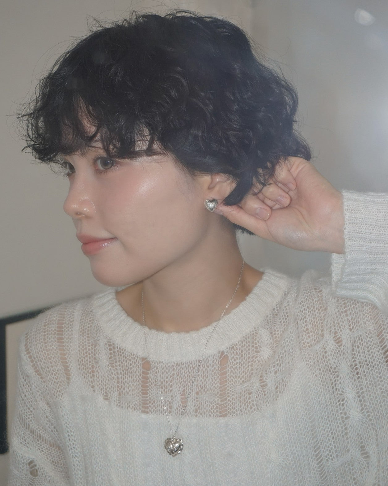 VELVET HEART STUD EARRING