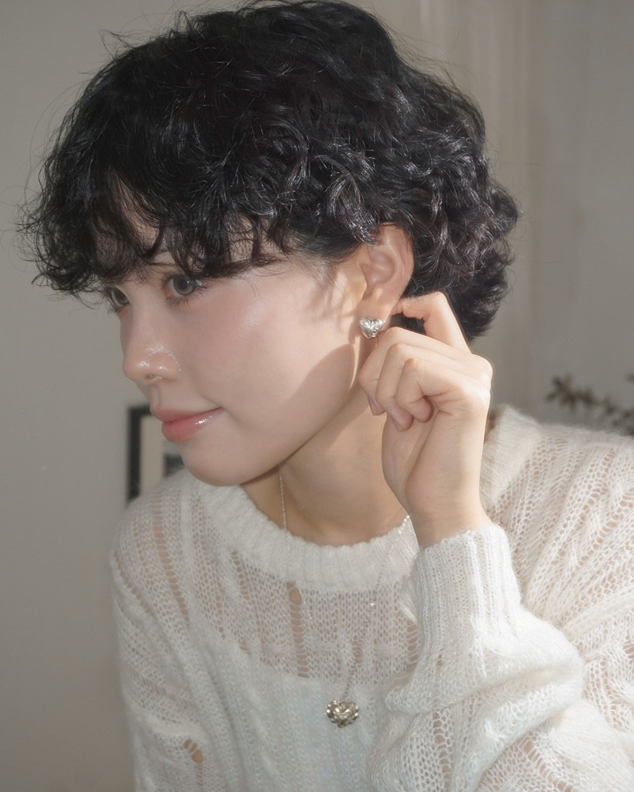 VELVET HEART STUD EARRING