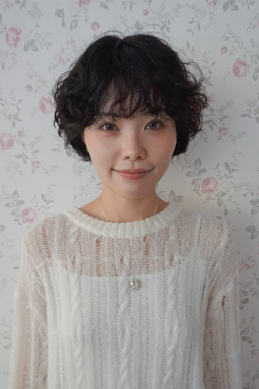 CUSHION HEART RIBBOON NECKLACE