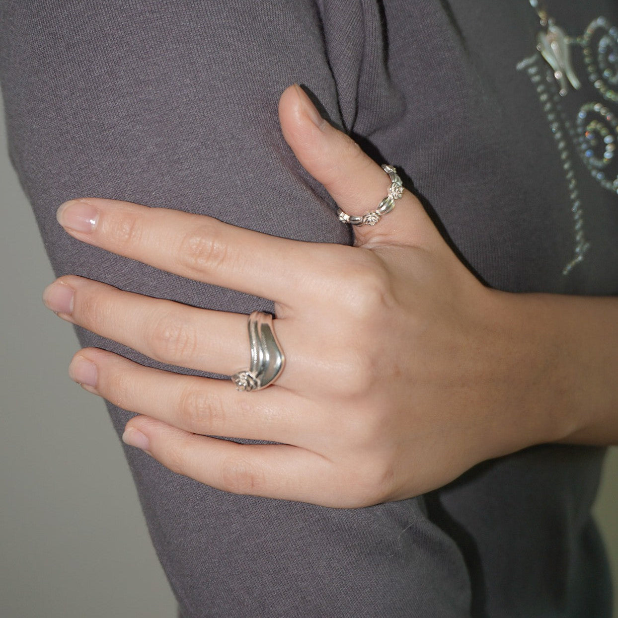 RUCHE ROSE FLOWER WAVE FRILL RING