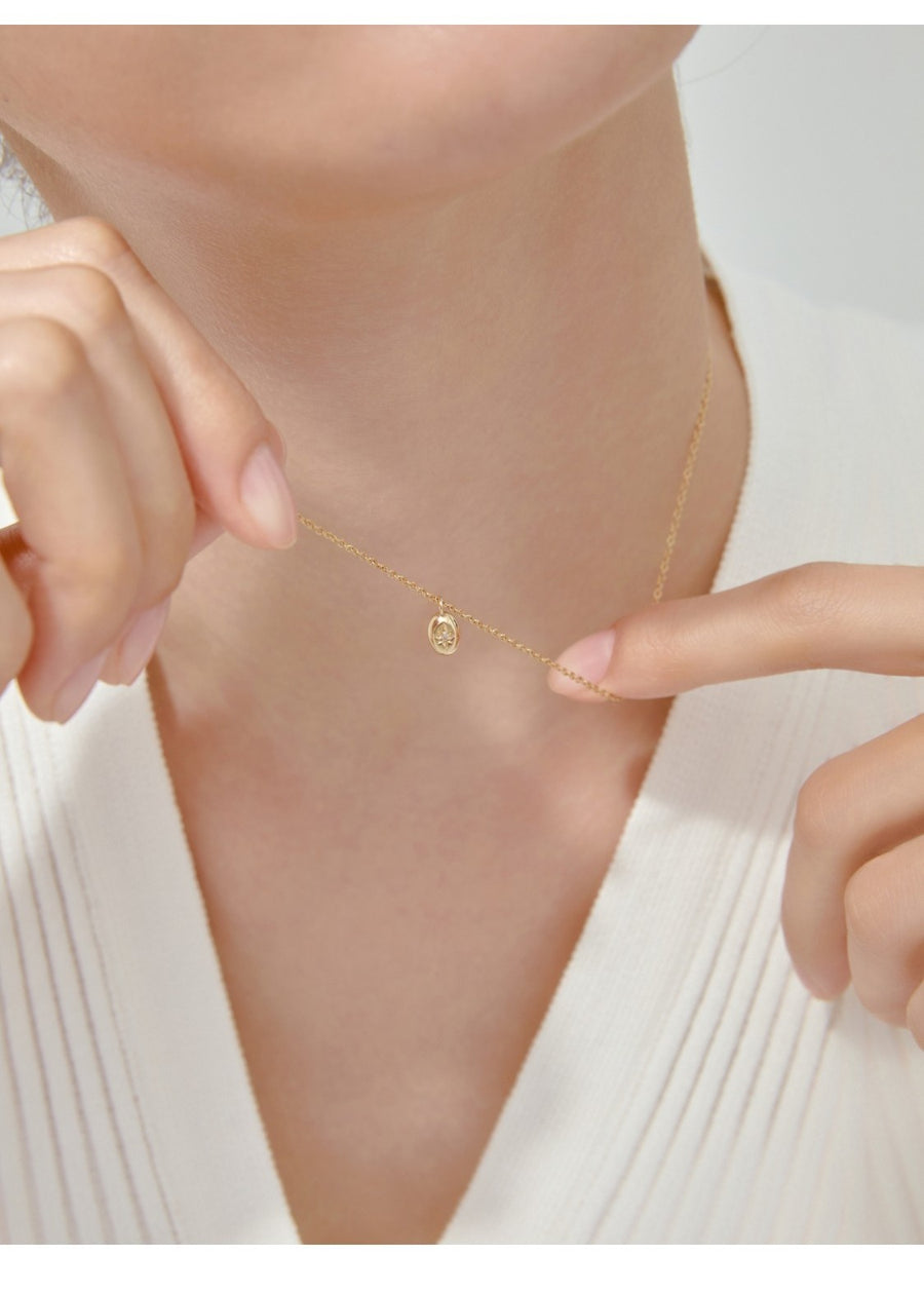Star Setting Pebble Diamond Necklace