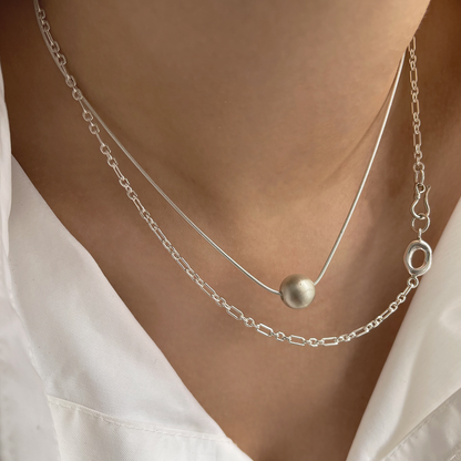 ボール スネーク ネックレス (マット シルバー ボール) / Ball Snake Necklace (Matt Silver Ball)