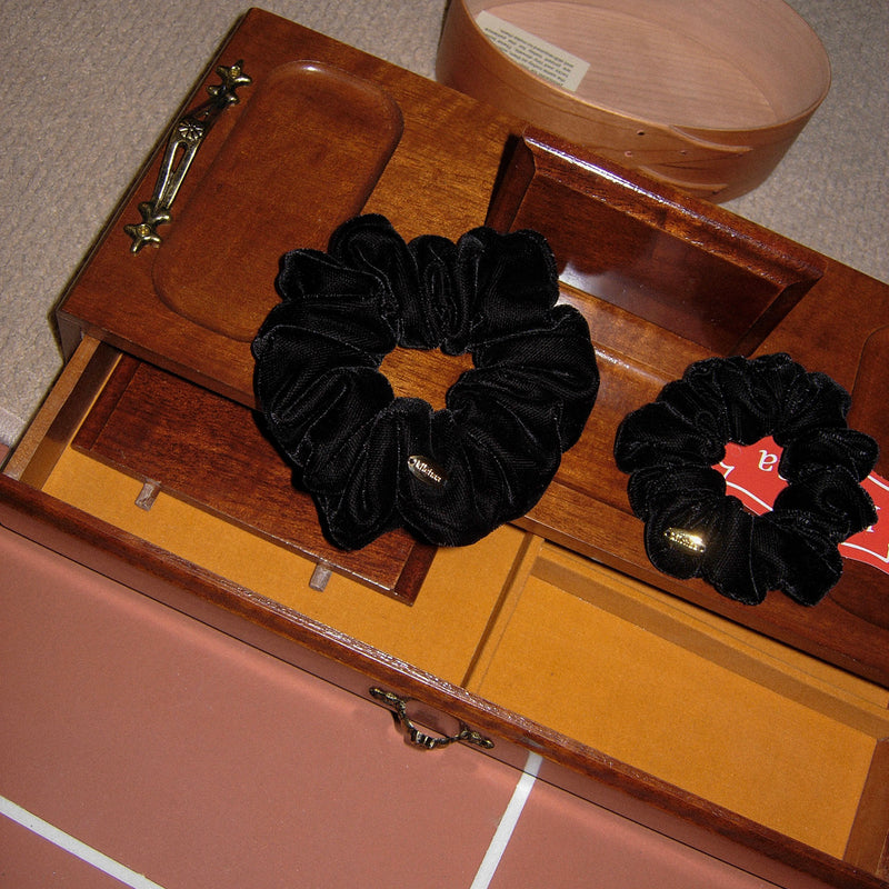 Sabrin Scrunchie