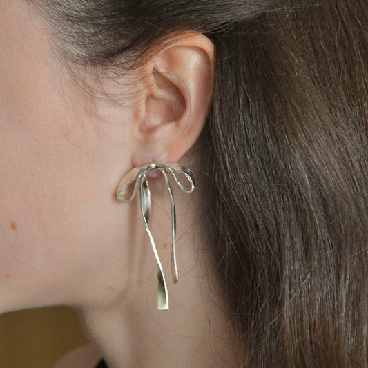 リボン クラシック ピアス / Ribbon classic earring