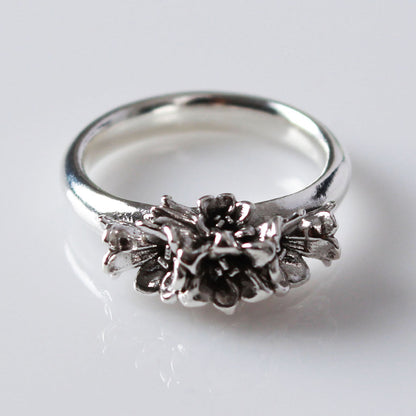 lily ring