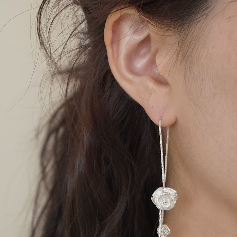 DOUBLE FLOWER DROP EARRING
