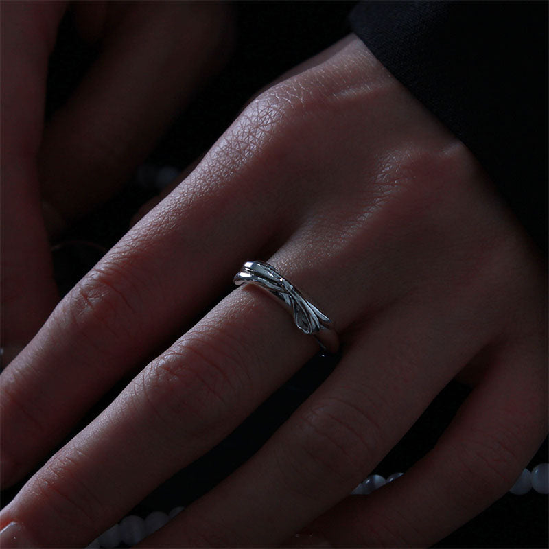 ribbon silver ring