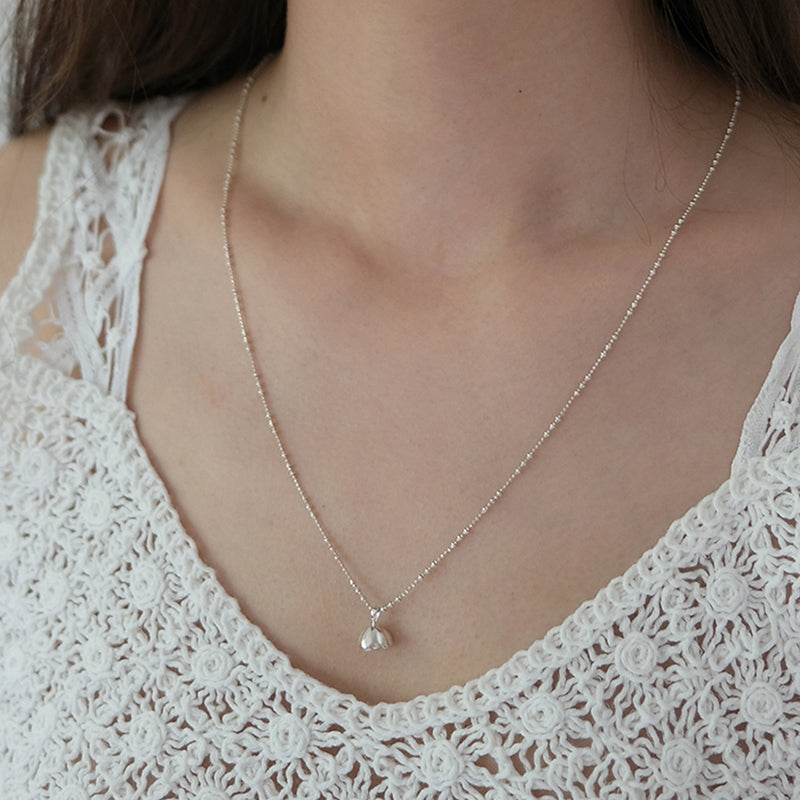 Popcorn flower necklace