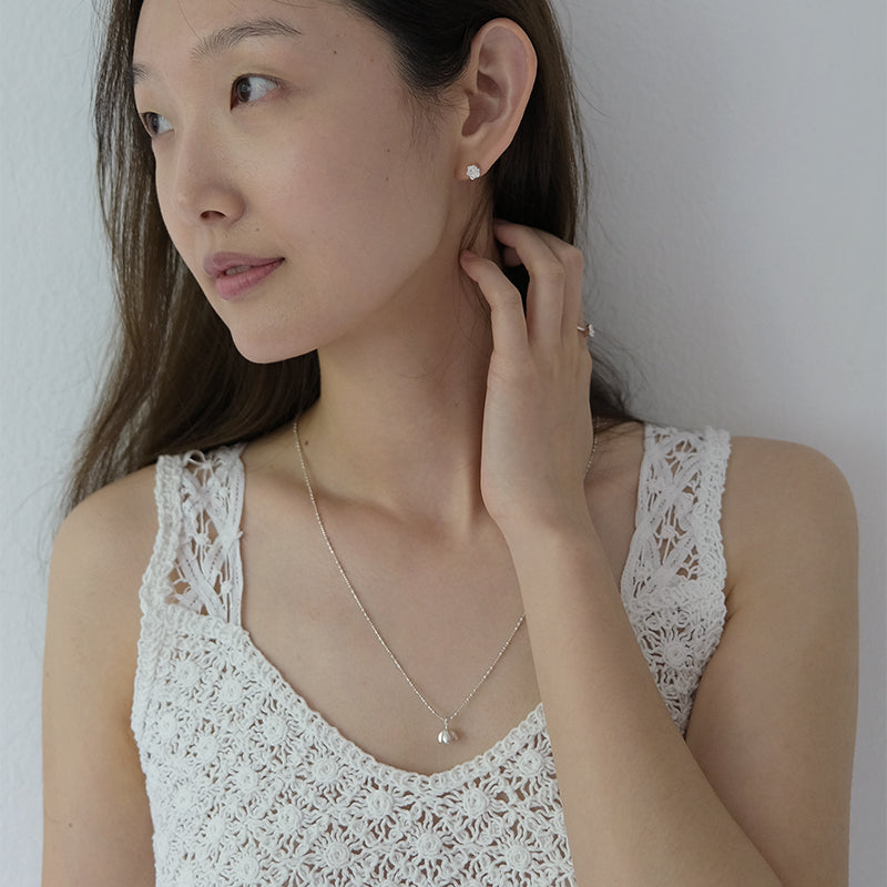 Popcorn flower necklace