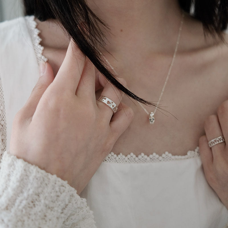 [アモンズ限定] Flat open work heart ring