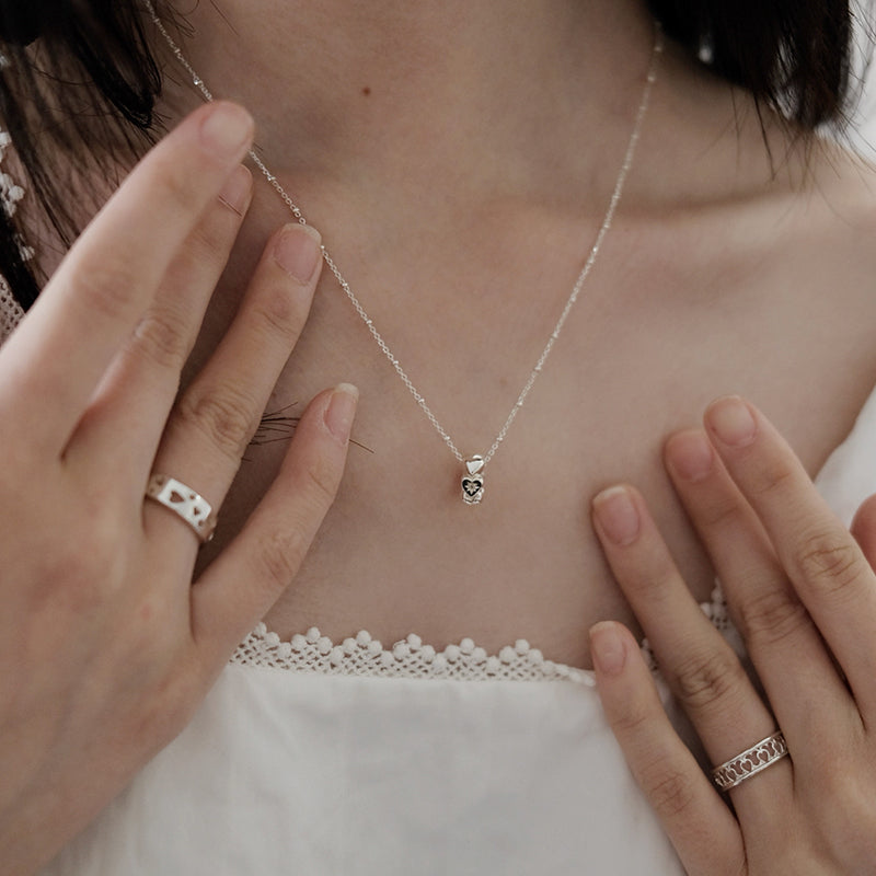 [アモンズ限定] Sparkle circle heart pendant