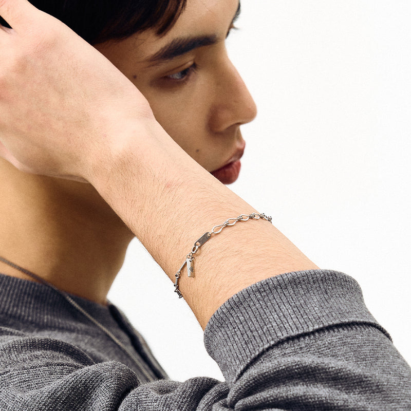 STB 24FW2 twisted bracelet