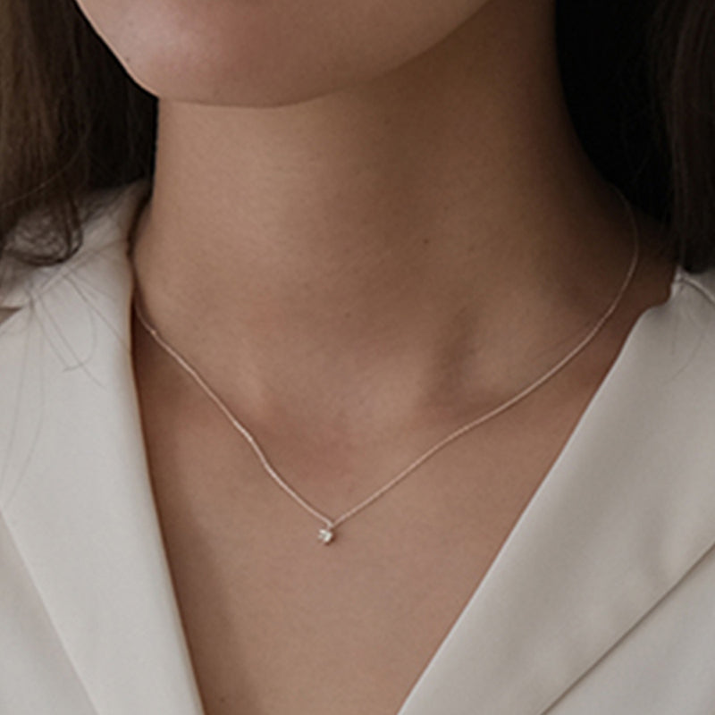 Popcorn flower mini necklace