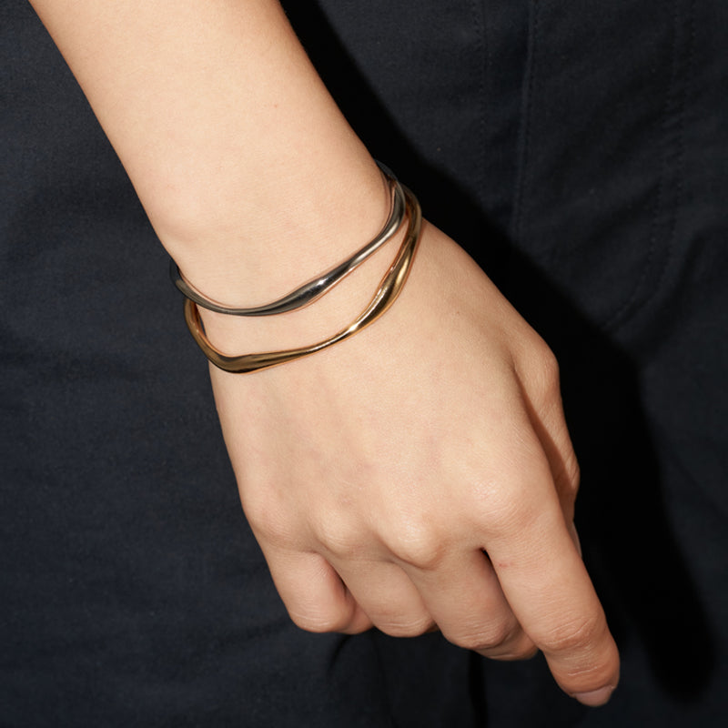 flowing bangle