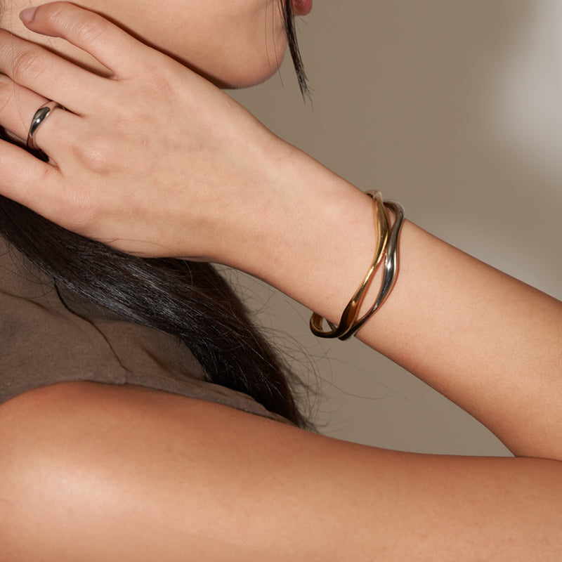 flowing bangle