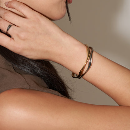 flowing bangle