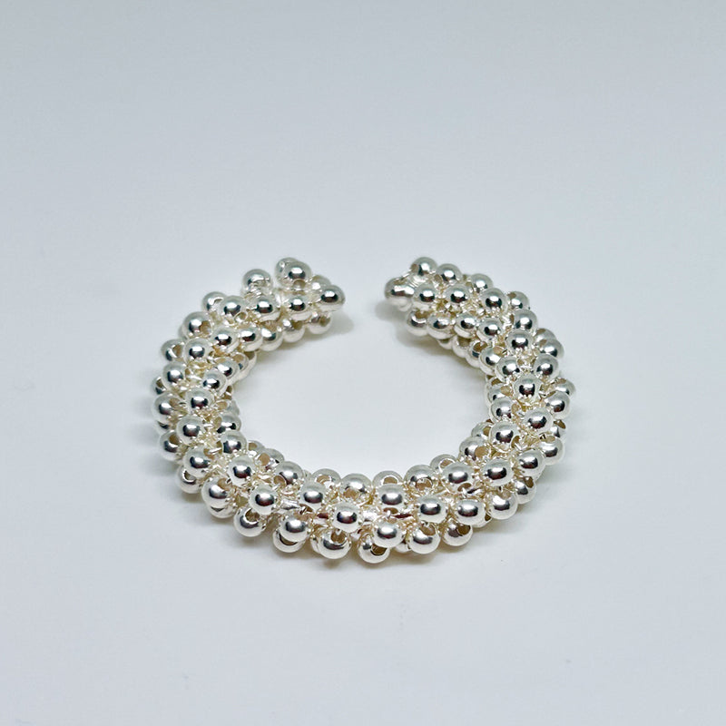 [会社員『クニ』着用] Sultana bunch ring