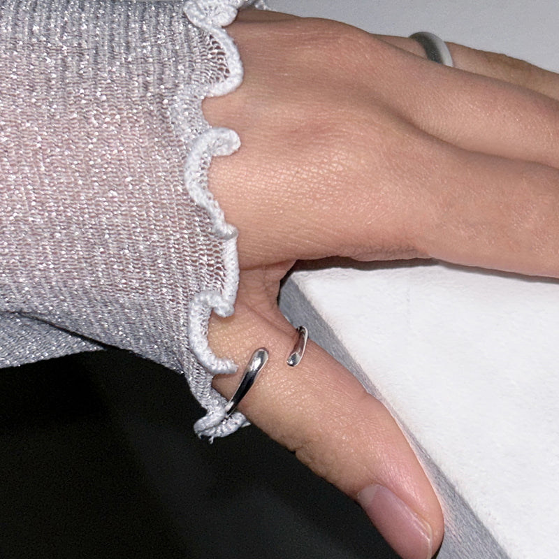 Cross open ring