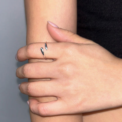 Cross open ring