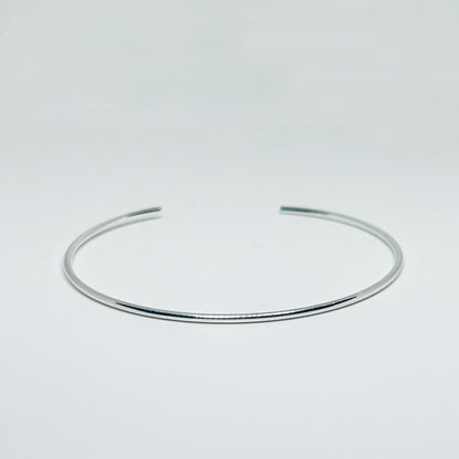 Essential bangle
