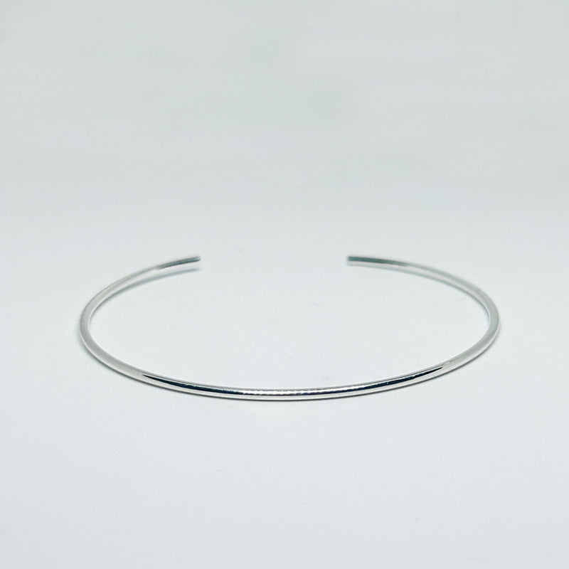 Essential bangle
