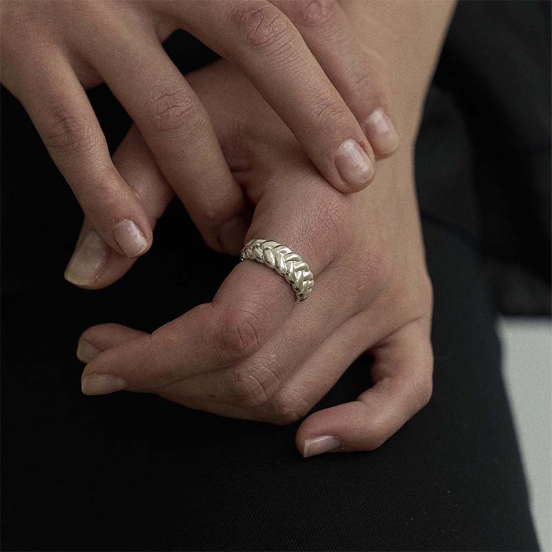 ボリューム ツイスト オープン リング / VOLUME TWIST OPEN RING