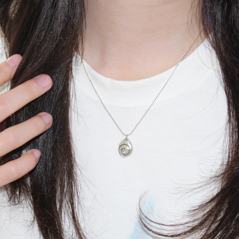 Freshwater pearl necklace