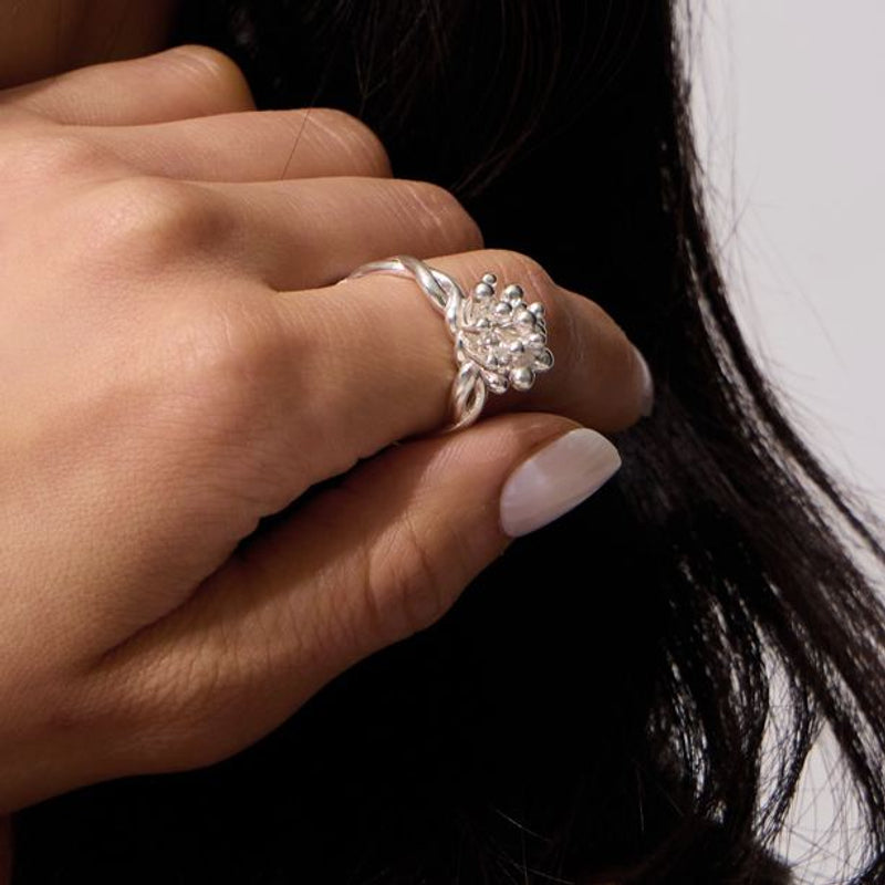 Sultana vine ring