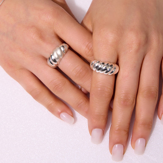 [YouTuber「友情」着用]Sultana Curl ring
