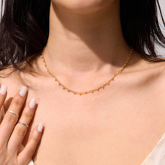 Dot line necklace