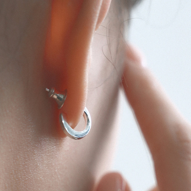 embrace loop earring_L
