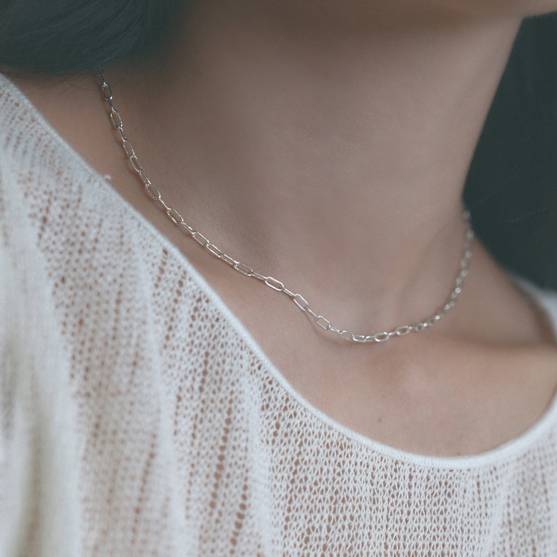 clip chain necklace