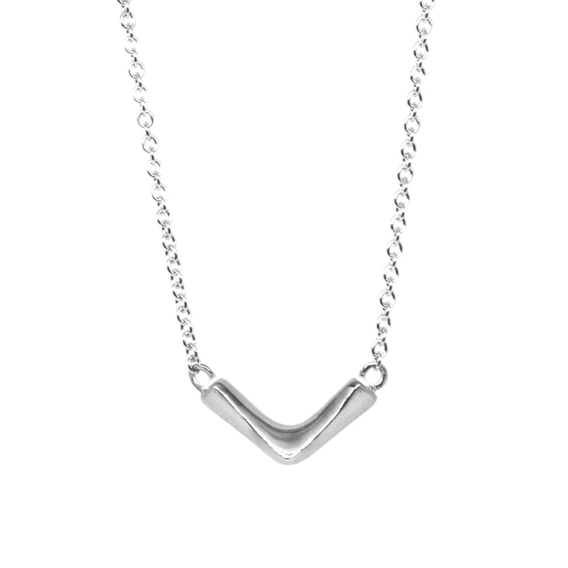 loVe chain necklace