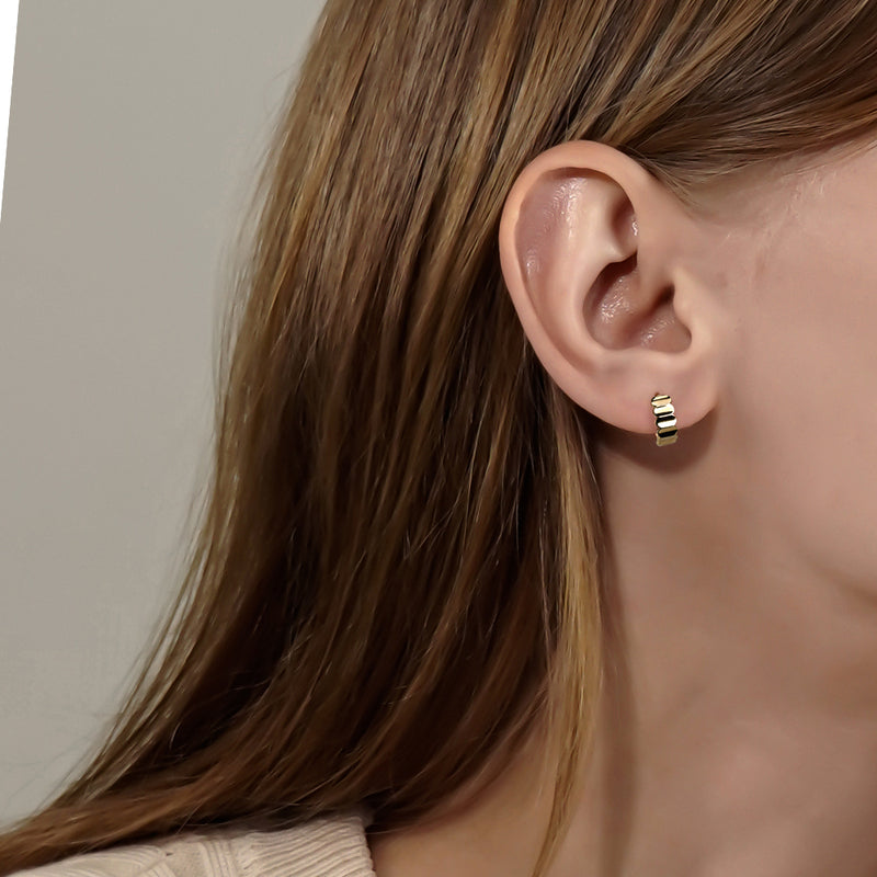 [amondz exclusive] K14Gold Round Flat Oval Daily One-Touch Ring Earrings