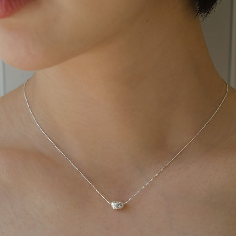 O. Drawing Ball Necklace