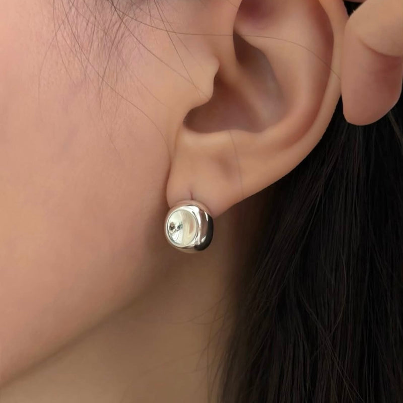 Pebble earring  (Sterling Silver)
