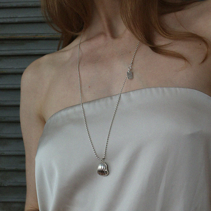 SHELINE NECKLACE