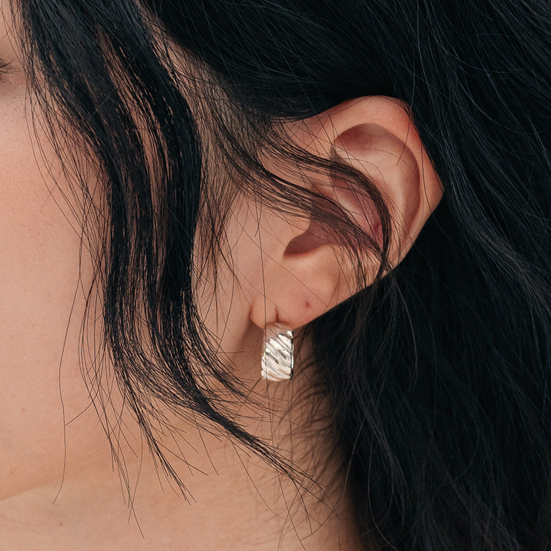 tb_142221_0