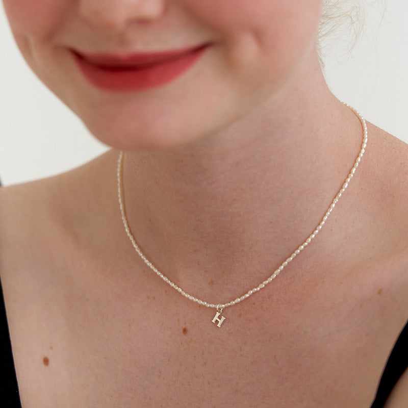 プチ イニシャル パール ネックレス / petit initial pearl necklace