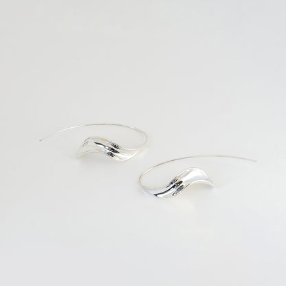 モアレ リニア ピアス / MOIRE LINEAR EARRINGS