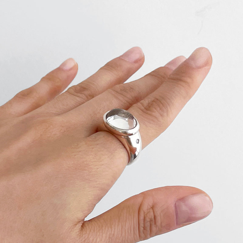 グランマ リング：水晶 / grandma ring (white quartz)