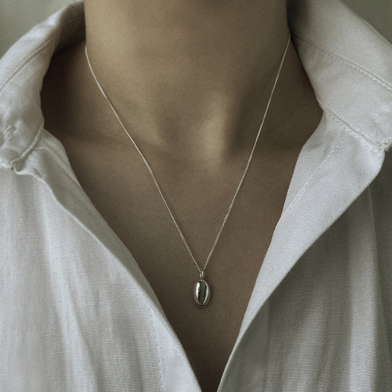 クラシック プチ ペンダント ネックレス / CLASSIC PETITE PENDANT