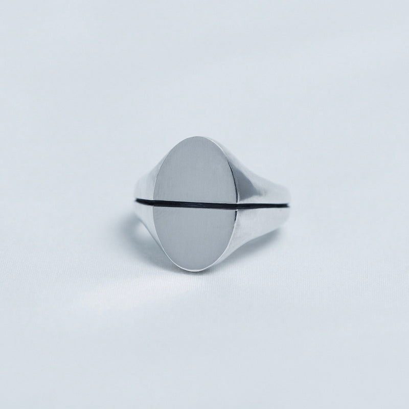 One line Oval Ring