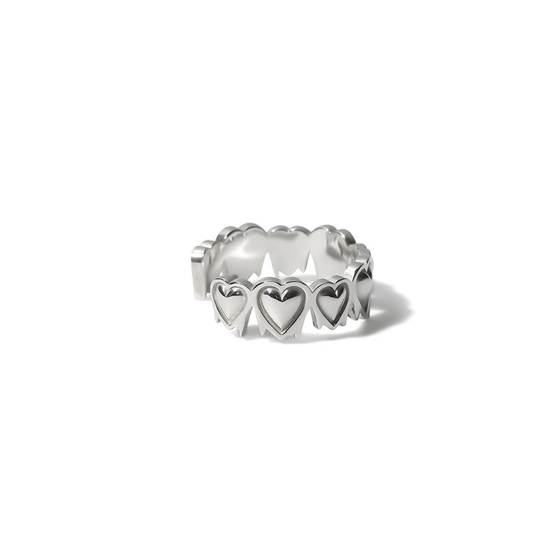 (IVE Ahn Yujin wearing) MELTED HEART RING