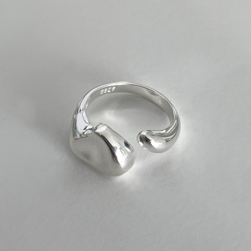 Bold pebble ring  (Sterling Silver)