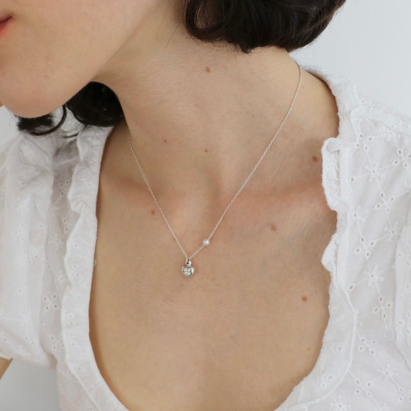 ハート パール ネックレス / Heart pearl necklace (2 colors)