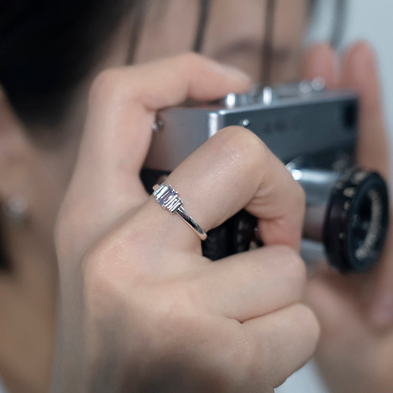 BAGUETTE RING