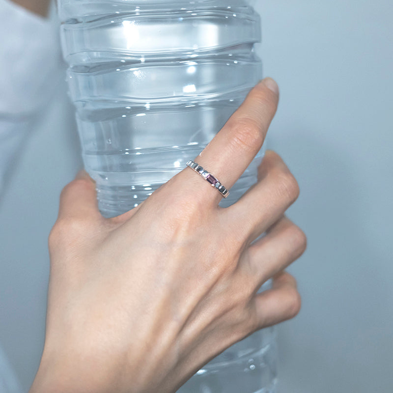 PRONG GLASS BRICK RING