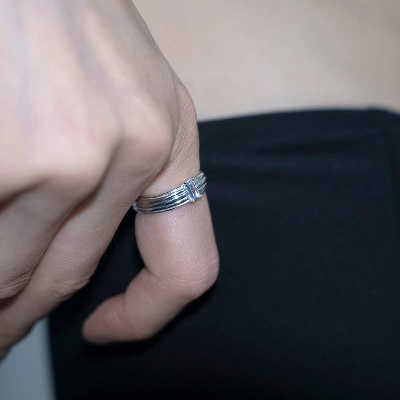 POTTERY PRONG RING